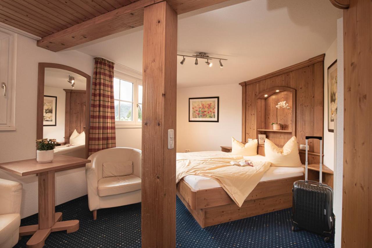 Hotel-Gasthof Der Wiesengrund บาดฮินเดลัง ภายนอก รูปภาพ